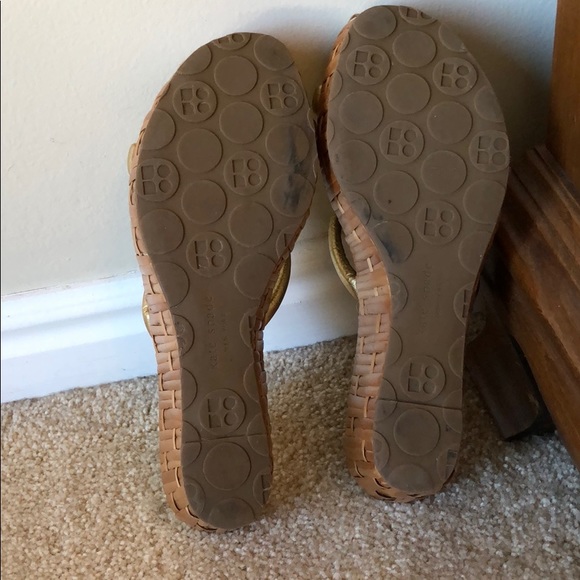 Gold Knot Wedges - Picture 3 of 4